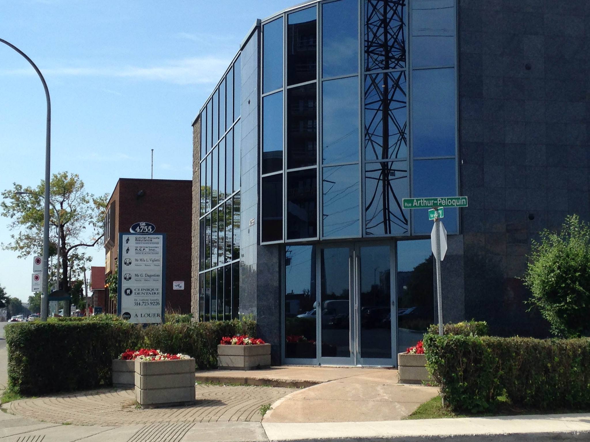 Dentist – Montreal